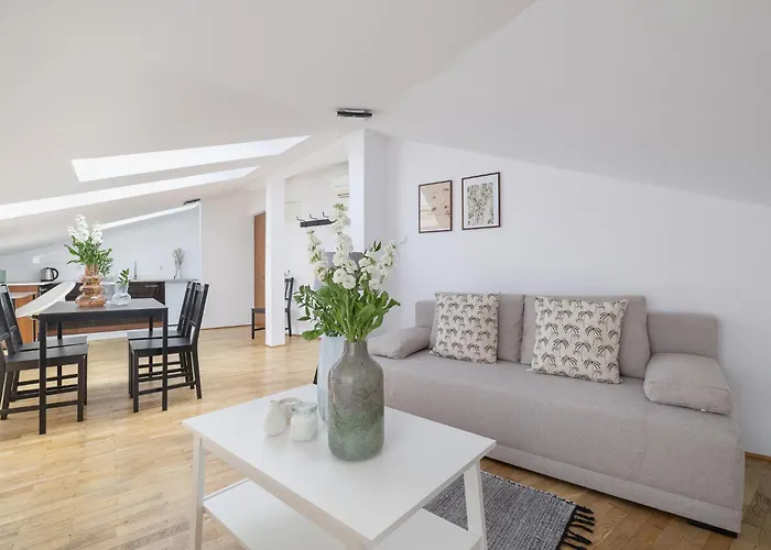 Studio Apartment With Ac - Dluga 65 Street